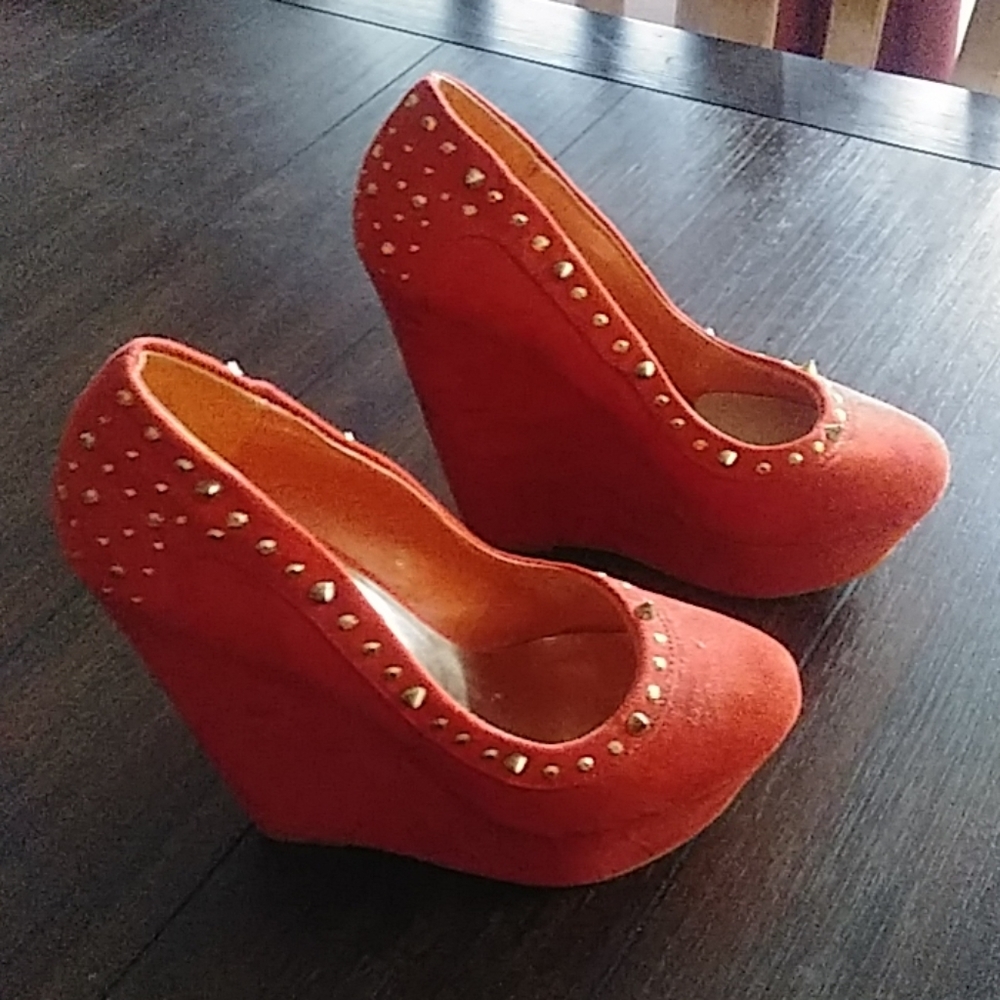 Red velvet shoes
